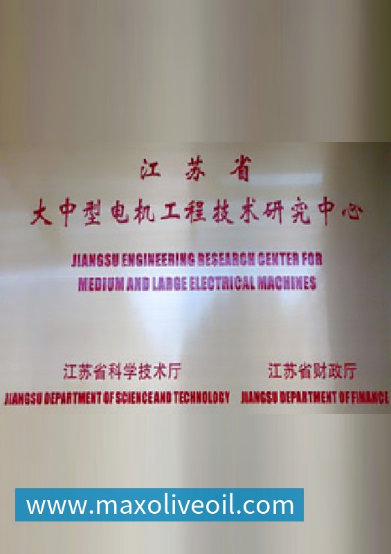 全民健身冰球周启动百名少年赴冰上之约